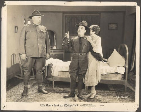 MONTY BANKS - FLYING LUCK (Létající štěstí). - 1927. American silent comedy film. /11/