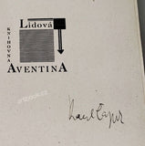 ČAPEK; KAREL: SKANDÁLNÍ AFÉRA JOSEFA HOLOUŠKA. - 1927, s podpisem Karla Čapka.