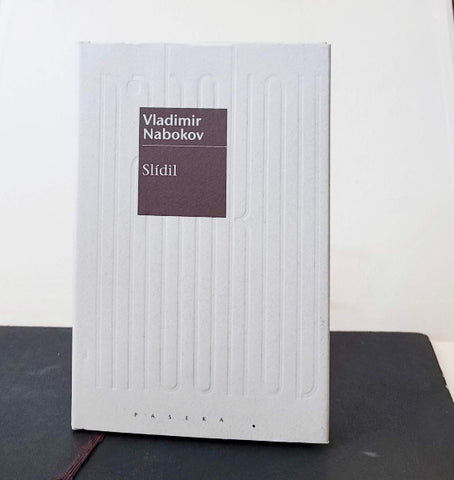 Nabokov, Vladimir Vladimirovič. Slídil. - 2013.
