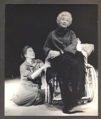DANA MEDŘICKÁ; VLASTA FABIANOVÁ - KOČIČÍ HRA. - (1974). Foto Jaromír Svoboda.