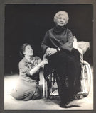 DANA MEDŘICKÁ; VLASTA FABIANOVÁ - KOČIČÍ HRA. - (1974). Foto Jaromír Svoboda.