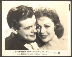 LORETTA YOUNG; RICHARD GREENE - "FOUR MEN AND A PRAYER" - Černobílá fotografie. - 1938.