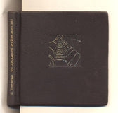 TOMEČEK, JAROMÍR: VE ZNAMENÍ ZVĚROKRUHU. - 1977. Lyra Pragensis sv. 26. /Miniature edition/