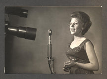 JANA PETRŮ - Fotografická pohlednice.