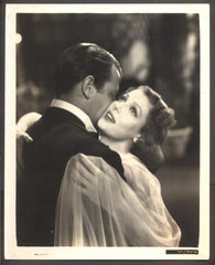 LORETTA YOUNG - Černobílá fotografie.