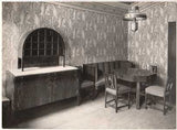 20. léta. 4 orig. fotografie bytového interiéru Dr. H. v Brně.