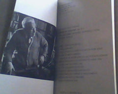 Seifert -  ZPRÁVA O POHŘBU BÁSNÍKA JAROSLAVA SEIFERTA VE FOTOGRAFIÍCH JAROSLAVA KREJČÍHO. - 1995. 1. vyd. KGB; ; Jan Skácel; Milena Štráfeldová; Alois Kinský.