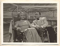 NOVÝ; OLDŘICH - VÍTOVÁ; HANA: PYTLÁKOVA SCHOVANKA. - Dobová fotografie.