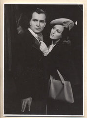 ADINA MANDLOVÁ - GUSTAV NEZVAL. - 1943. Orig. foto. KAREL DRBOHLAV. Divadlo na Poříčí  'Střídavě oblačno'.