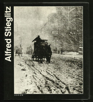 1990. Edice 'Fotografie' navazuje formátem na edici 'Umělecká fotografie'. Graf. úprava MILAN JAROŠ.