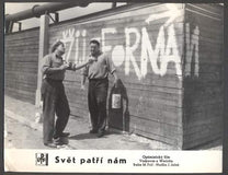 SVĚT PATŘÍ NÁM. - Jan Werich a Jiří Voskovec. 'Fotoska'.