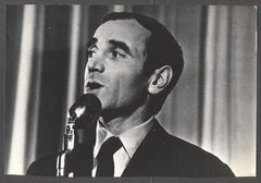 CHARLES AZNAVOUR. - Černobílá fotografie. /film/kino/fotoska/