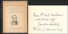 SKRBEK; JAROSLAV: MR. PH. JOSEF KRAMÁŘ Z VYSOKÉHO NAD JIZEROU. - 1939. Perokresby JAROSLAV SKRBEK. Podpis autora.