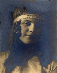 DRTIKOL; FRANTIŠEK.  (1883 - 1961) - Bromine-silver photography. 220x171; dated 1925; blind stamp. PRODÁNO/SOLD