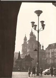 ŠECHTLOVÁ; MARIE / NOHA; JAN: PRAHA BÁSNÍKŮ. - 1964. 12 fotografií MARIE ŠECHTLOVÉ.