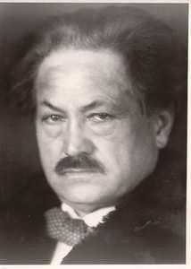 Fotografie. 180x130. 'foto CEPS'; razítko 1942 a razítko obrázkové censury.