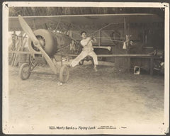 MONTY BANKS - FLYING LUCK (Létající štěstí). - 1927. American silent comedy film. /17/