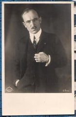 DRTIKOL; FRANTIŠEK: E. BENEŠ. - Značeno v desce: 'Drtikol - Prague; Poděbrady' Bromografie č. 2. 135x85 PRODÁNO/SOLD