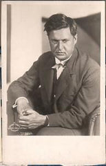 DRTIKOL; FRANTIŠEK: V. TALICH. - Značeno v desce: 'Drtikol - Prague; Poděbrady' Bromografie č. 10. 135x85 PRODÁNO/SOLD