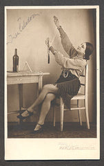 INEZ ČELEDOVÁ. - fotografie s podpisem. Foto "IDEAL" Zelenka. kol. 1920.