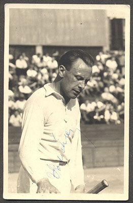 VOJTĚCH VODIČKA. (1908-1967) - Tenista. Fotografie s podpisem.
