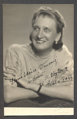 VOJTOVÁ, HERMÍNA. - Foto Jůn., podpis. 1944.
