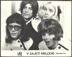 V ZAJETÍ MELODIE. - 1967. Propagační filmová fotografie.